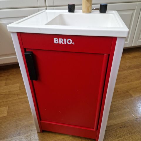 Pent brukt Brio oppvaskkum selges kr 250