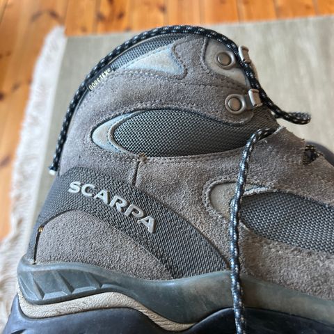 Scarpa fjell-/tur sko med Goretex