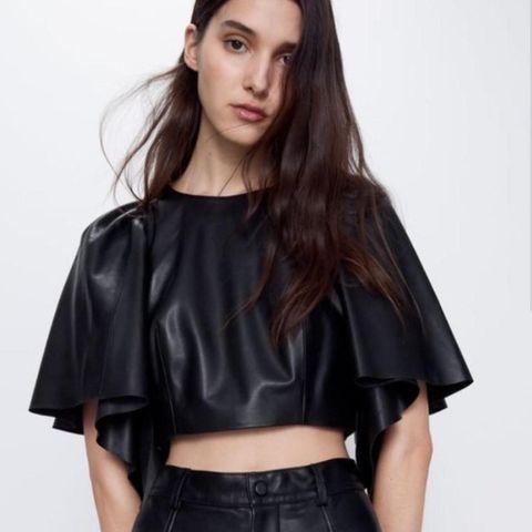 Utsolgt Zara crop-top 100% (Capsule Collection)