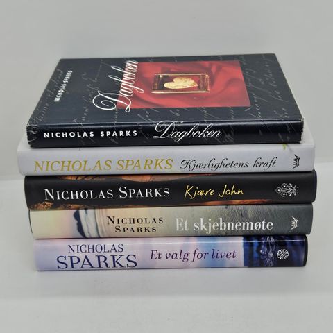 5 stk Nicholas Sparks hardcover bøker