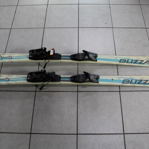 Blizzard Sprit3 alpine skis 151cm in good quality