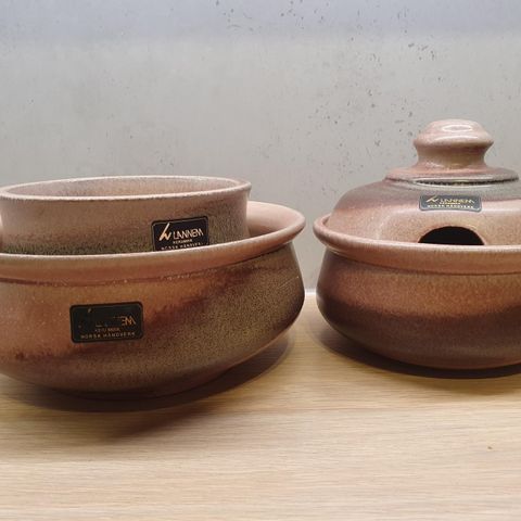 Skåler/boller fra Lannem Keramikk