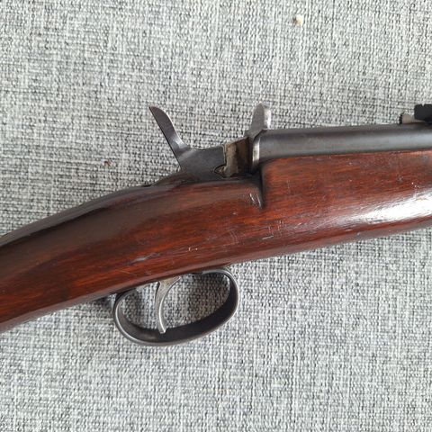 Kongsberg M-22, Salongrifle fra 1949. Ny pris