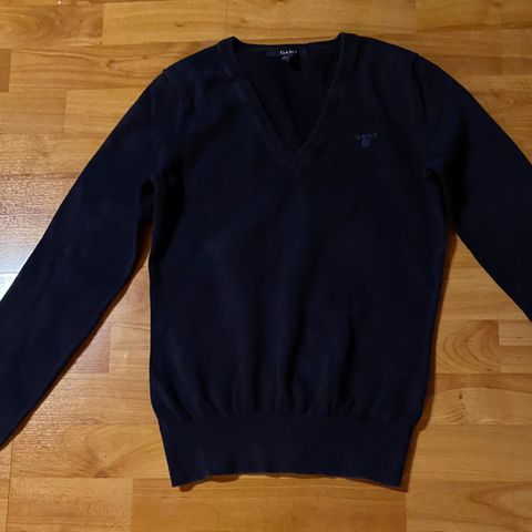 Gant v-genser i bomull i størrelse small i marine blått