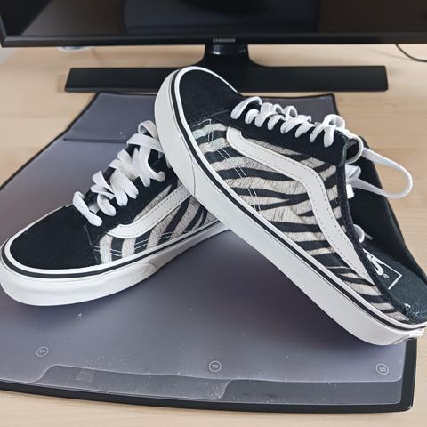 Vans style 36 sneakers. Str 39