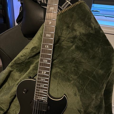 Schecter solo-II sls elite evil twin