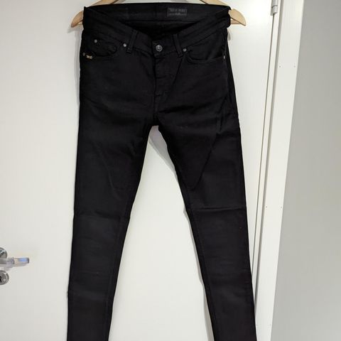 Svart Tiger of Sweden jeans