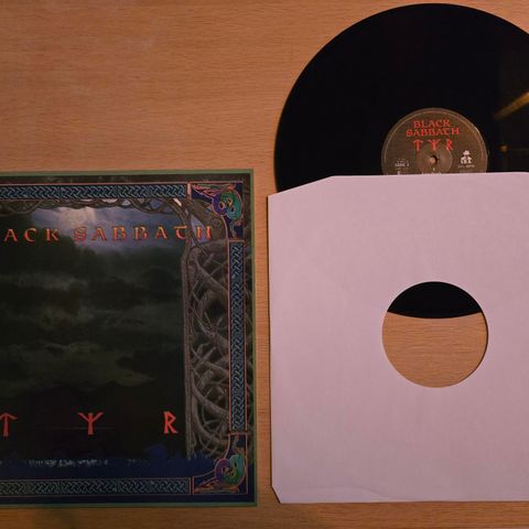 Vinyl● Black Sabbath ● TYR● Ny