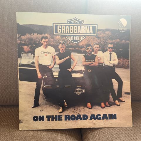 Tom & Grabbarna – On The Road Again