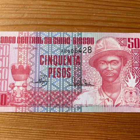 GUINEA-BISSAU. 50 pesos. Utgitt 1990. UNC