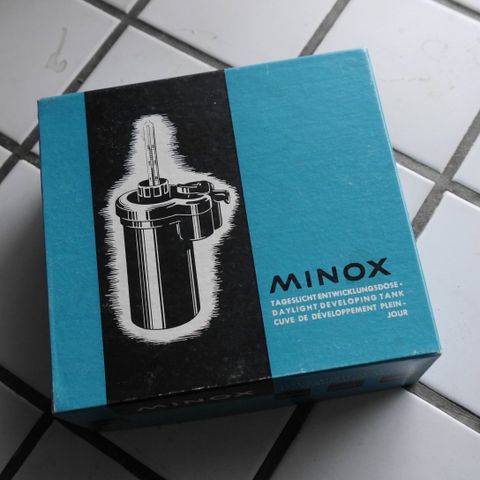 Minox fremkallingstank, meget pen - nyeste type