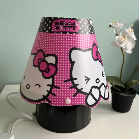 Hello Kitty nattbordslampe