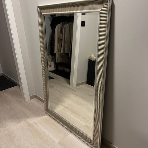 Songe speil fra IKEA