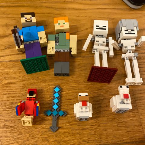 Lego minecraft pakke store og små figurer!