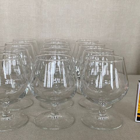 12 cognac-glass