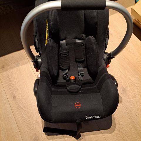 Barnesete med isofix selges