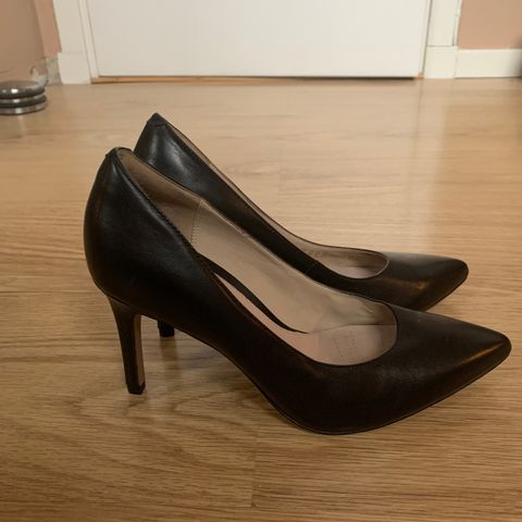 Sorte pumps fra Clarks