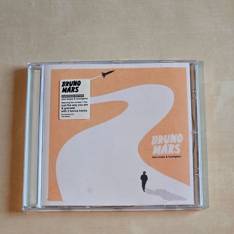 Bruno Mars - "doo-wops & hooligans" (2010) selges, 100kr