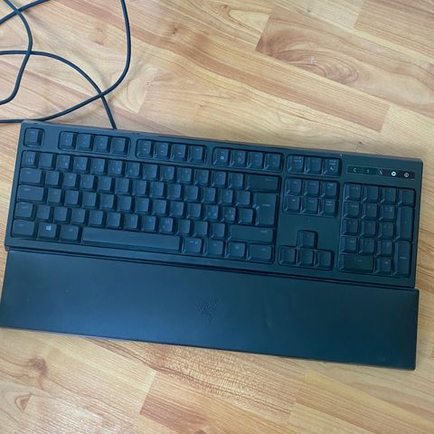 Razer ornata chroma tastatur