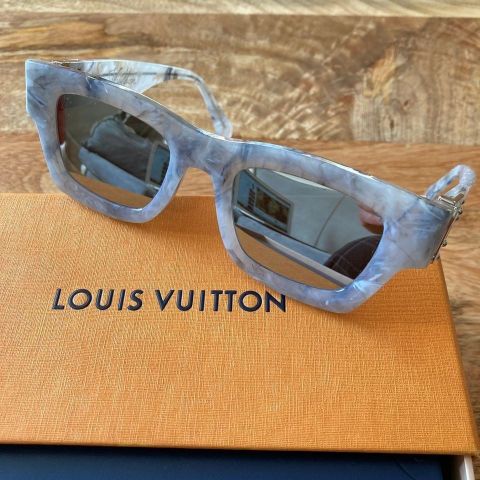 Louis Vuitton Grey Marble Charleston Sunglasses