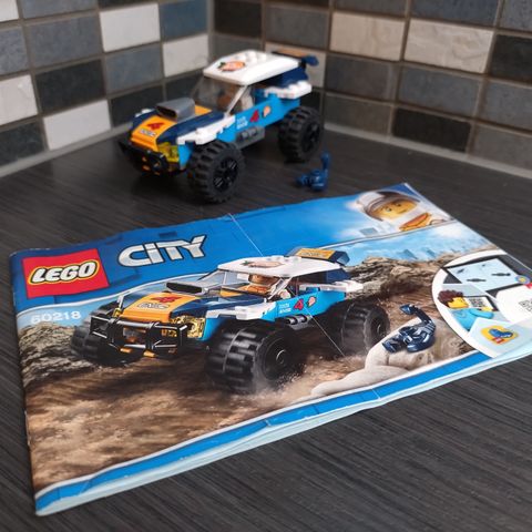 LEGO City 60218 KOMPLETT NÅ MED GRATIS FRAKT