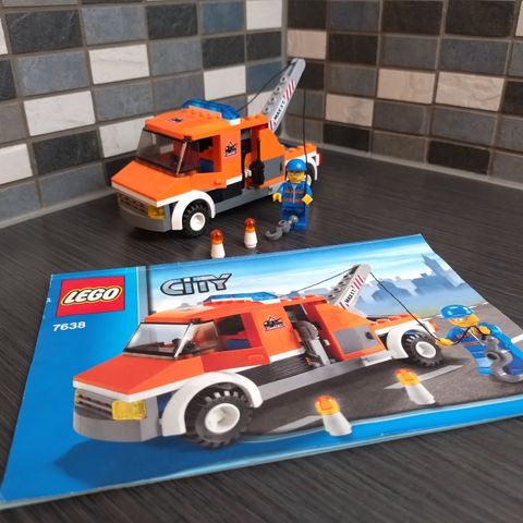 LEGO City 7638 KOMPLETT NÅ MED GRATIS FRAKT Til salgs