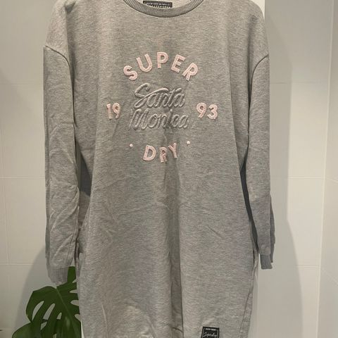 Superdry kjole