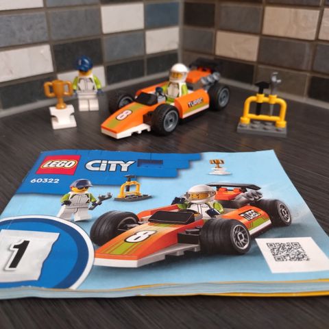 LEGO City 60322 KOMPLETT NÅ MED GRATIS FRAKT