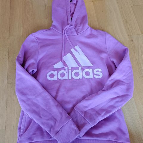 Adidas hettegenser