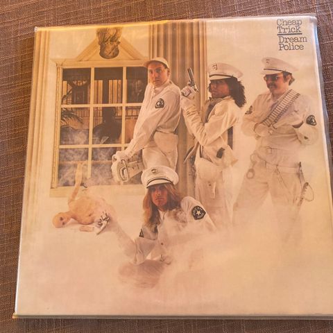 LP Cheap Trick-Dream Police