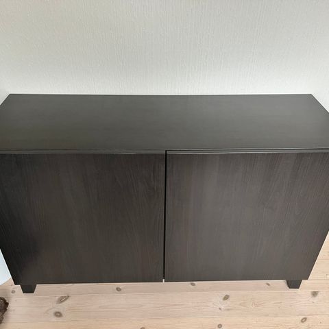 IKEA skap i svart