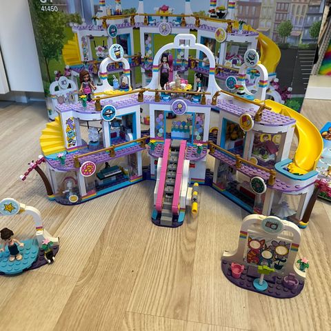 Lego Friends -  Heartlake city kjøpesenter (41450)