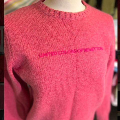 År 2000🌸 Vintage 100% ull Strikkegenser. United colors of benetton. S - 36.