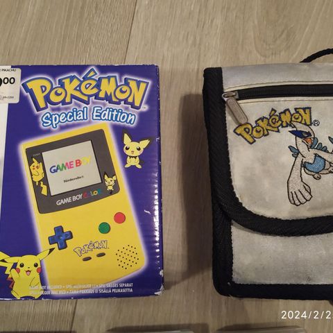 Pokemon gameboy color, spesial edition.