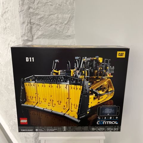 lego technic 42131 Cat D-11 Bulldoser