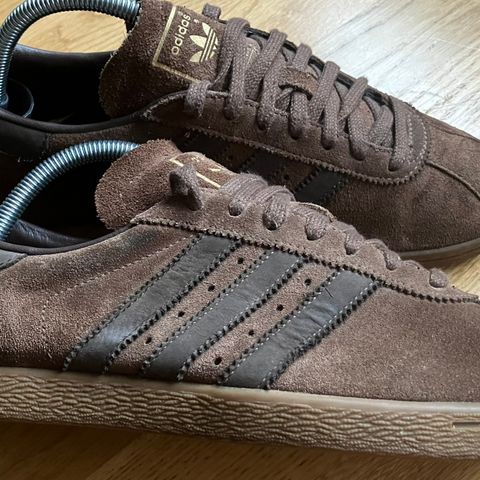 adidas Tobacco