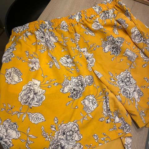 Zizzi sommershorts selges!