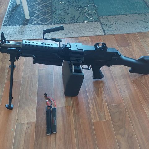 Airsoft m249 specna arms