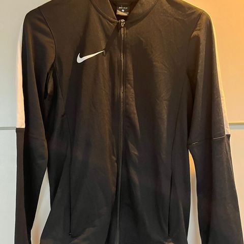 Nike treningsgenser