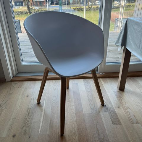 Stol Hay, About A Chair AAC 22 - NY PRIS, kun 2 igjen