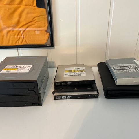 CD / dvd rom div