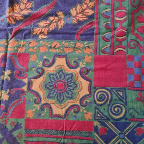 Vintage sengesett fra Høie, fargerikt mønster