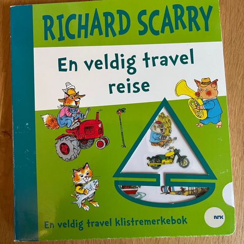 Richard Scarry- en veldig travel reise (klistremerkeebok)