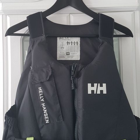 Helly Hansen flytevest- perfekt til vannsport