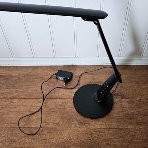 Nova Life skrivebordslampe