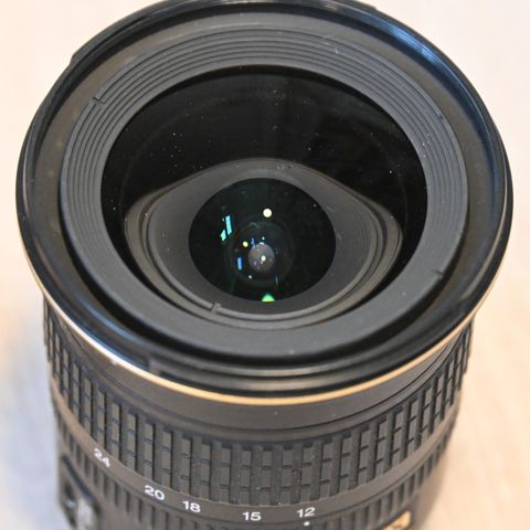 AF-S Nikkor 12-24mm 1:4 G ED - KAN sendes kr. 75. Bruker ikke Fiks ferdig.