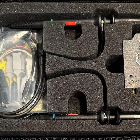 Mixed Signal Oscilloscope & Logic Analyzer iMSO-204x