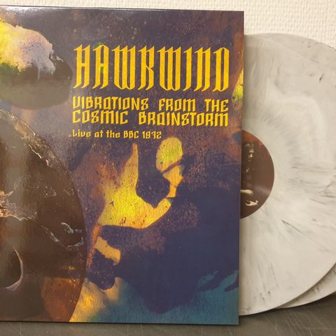 28333 Hawkwind - Vibrations From The Cosmin Branstorm - Live At The BBC