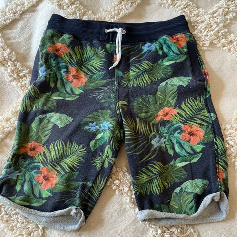 Kul Shorts med tropisk print