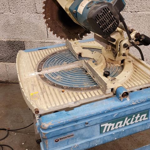 Makita sag LF1000 Flipper